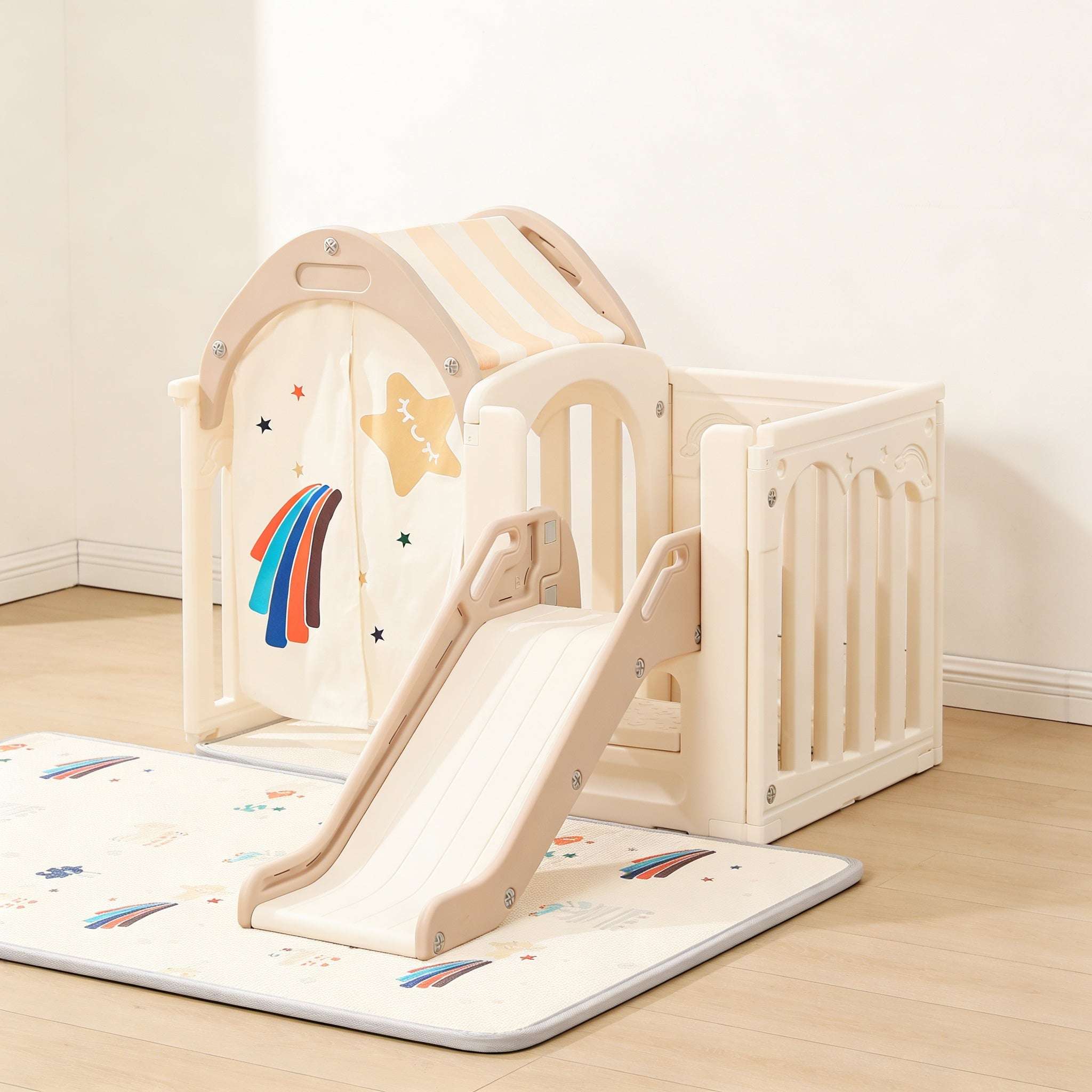 Beige speelhuisje voor kinderen met glijbaan en speelmat voor kinderen binnen en buiten