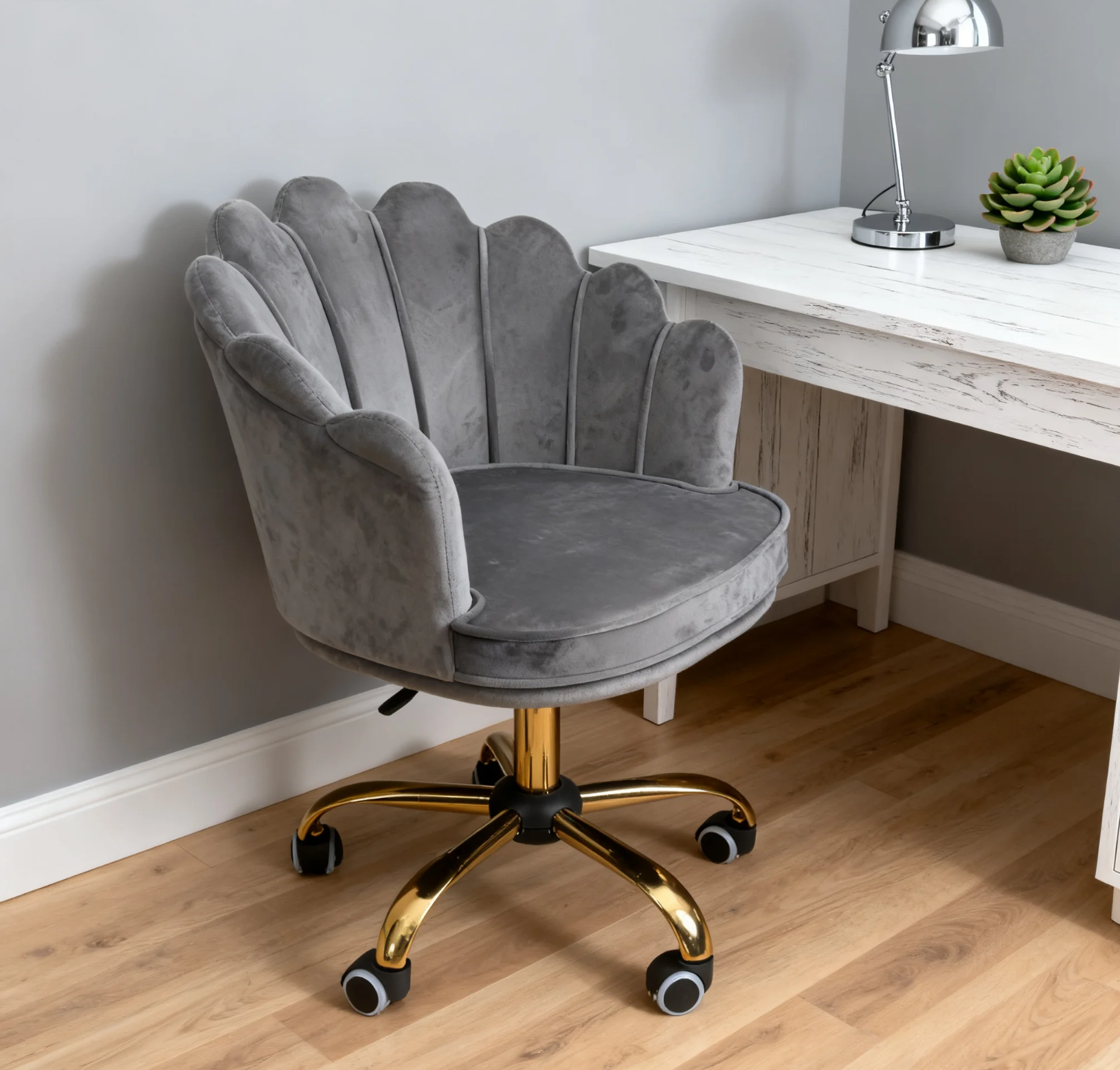 Velvet Schelp Bureaustoel Grijs met Goudkleurig onderstel
