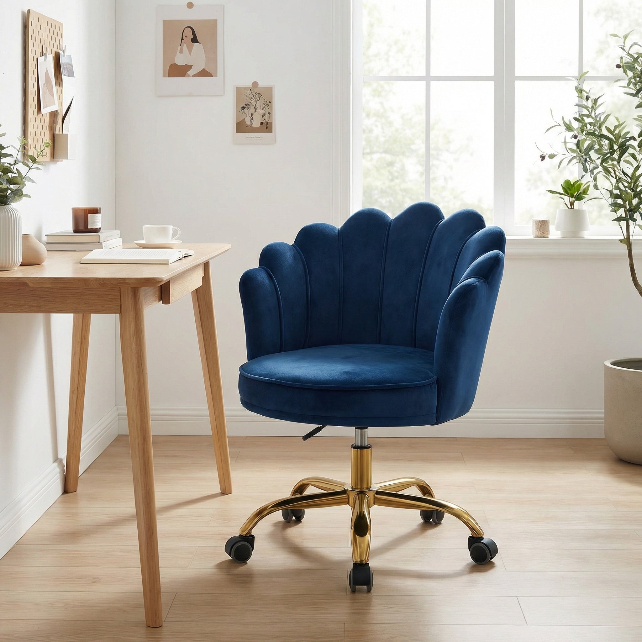 Velvet Schelp Bureaustoel Blauw met Goudkleurig onderstel