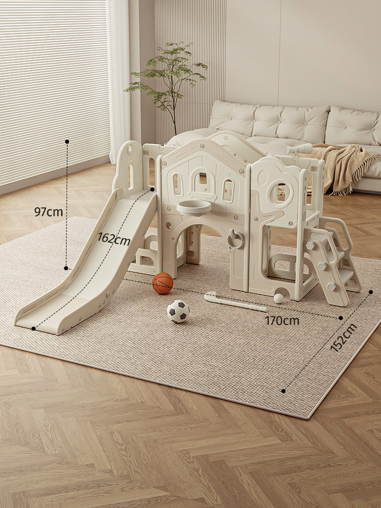 Beige kinderspeeltoestel met glijbaan, klimrek en speelhuis – geschikt voor binnen en buiten